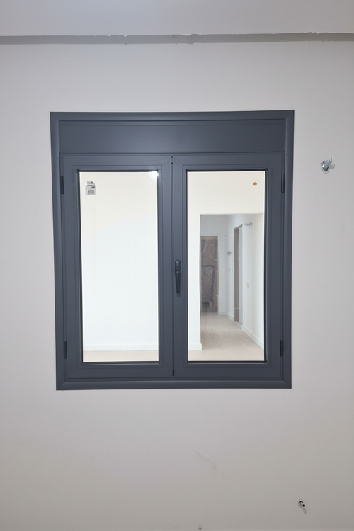 Fenêtre gris foncé RAL 7016